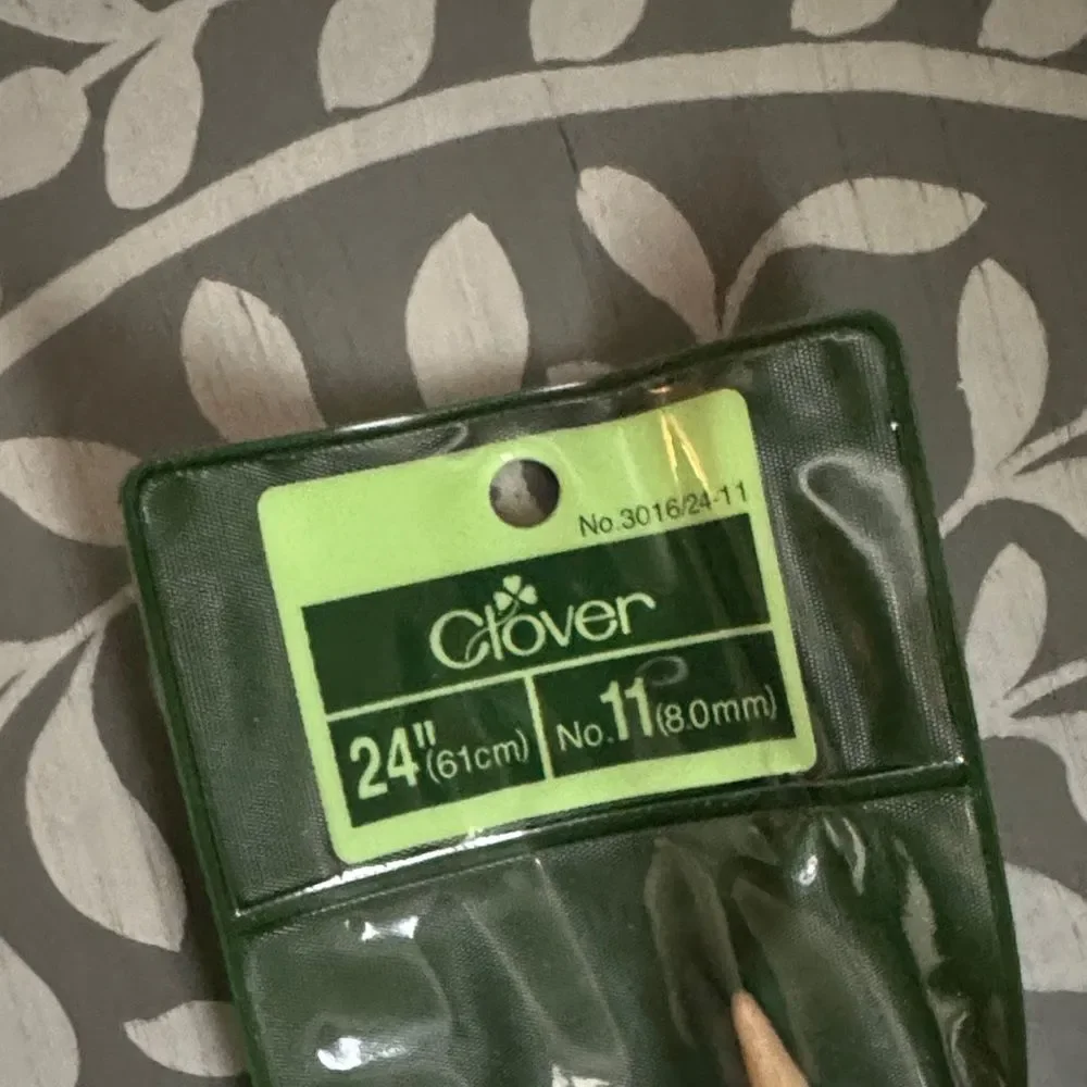 Clover Bamboo Circular Knitting Needles Sz 11, 24” NWT